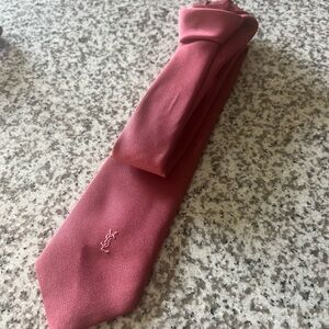 VINTAGE YVES SAINT LAURENT VINTAGE MENS TIE ! classic maroon style. embroidered